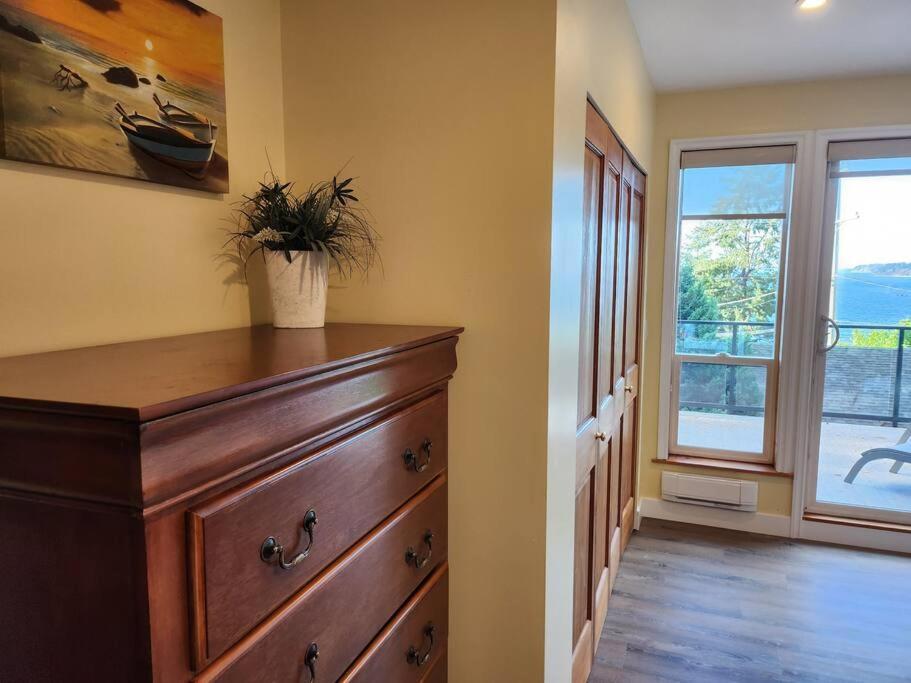 Relaxing 3Bdr 2Bth Home With Gorgeous View Sechelt Exterior photo